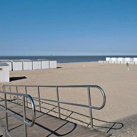 Huswell - Beautiful And Spacious Studio With Side Seaview Knokke-Heist Zewnętrze zdjęcie