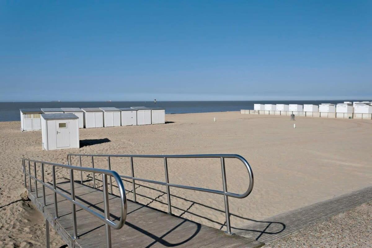 Huswell - Beautiful And Spacious Studio With Side Seaview Knokke-Heist Zewnętrze zdjęcie