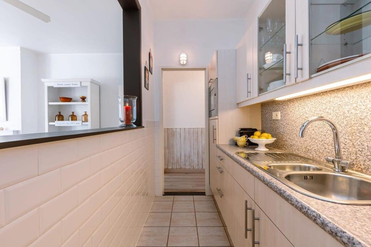 Huswell - Beautiful And Spacious Studio With Side Seaview Knokke-Heist Zewnętrze zdjęcie
